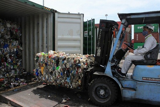 Quy định chặt việc nhập khẩu phế liệu làm nguyên liệu sản xuất